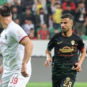 Amedspor, S&uuml;per Lig i&ccedil;in play-off iddiasını s&uuml;rd&uuml;rd&uuml;