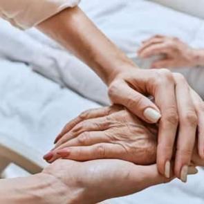 Ellerde titreme ve hareketlerde yavaşlama Parkinson’un erken uyarı işareti olabilir!