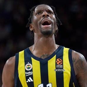 Fenerbah&ccedil;e Final Four i&ccedil;in parkeye &ccedil;ıkıyor