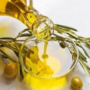 &Ouml;m&uuml;r uzatan lezzet: Zeytinyağı, yaşam s&uuml;resini ve kalitesini işte b&ouml;yle artırıyor!