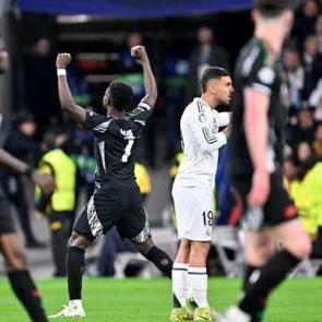 Real Madrid'e 90+3'te tarihi darbe! Devler Ligi'ne veda ettiler