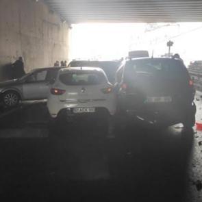 Trabzon'da 25 araç birbirine girdi!