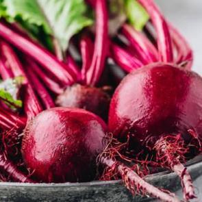 Vir&uuml;slerin tek bir zerresini bile bırakmıyor: Pancar, bağışıklığı şaha kaldırıyor!