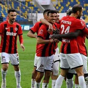 1. Lig ekibi S&uuml;per Lig'in kapısında! 4 yıllık hasret bitecek mi?