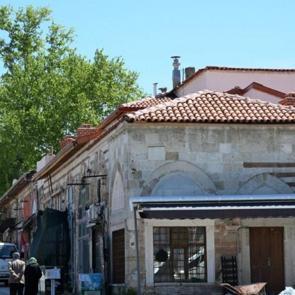 6 asırlık han ve hamam ihya ediliyor