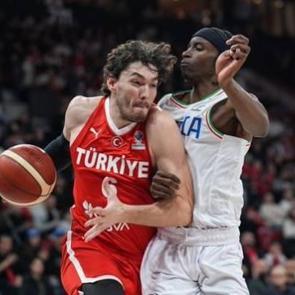 A Milli Takım, FIBA EuroBasket 2025'te ilk ma&ccedil;ını ev sahibiyle oynayacak