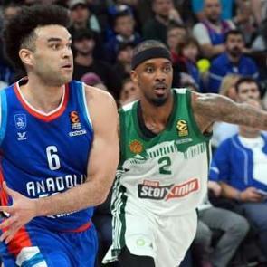 Anadolu Efes'e Ergin Ataman &ccedil;elmesi