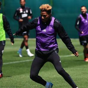 Beşiktaş, Fenerbah&ccedil;e derbisinin hazırlıklarına başladı