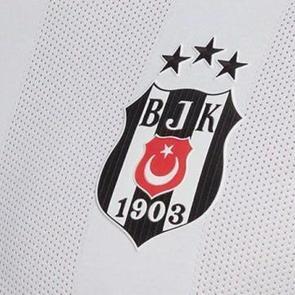 Beşiktaş'ta s&uuml;rpriz gelişme: Adaylığını a&ccedil;ıkladı