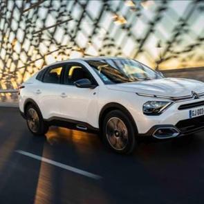 Otomobilde zam yarışı! İşte marka marka yeni ara&ccedil; fiyatları