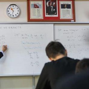 &Ouml;ğretmenlerin yer değiştirme başvuruları haftaya başlıyor