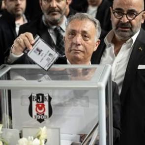 Ahmet Nur &Ccedil;ebi: "&Ccedil;ok yanlış şeyler oldu"