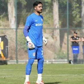 Alt liglerin 'duvarı' gol yemeyi unuttu: 20 yaşında 100 ma&ccedil;a &ccedil;ıktı