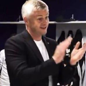 Beşiktaş derbi zaferinin ardından soyunma odası g&ouml;r&uuml;nt&uuml;lerini yayınladı!