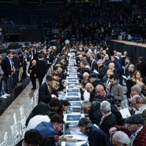 Beşiktaş'ta se&ccedil;im yarın: İki başkan adayı yarışacak