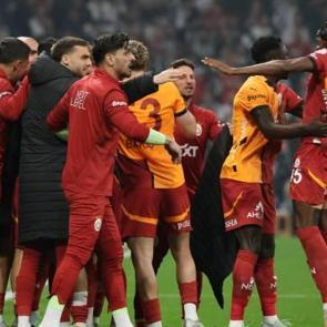Galatasaray'da bir imza daha! Anlaşma sağlandı