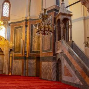 İstanbul’un fethinden sonra kiliseden medreseye dönüştürülen ilk yapı: Molla Zeyrek Camii