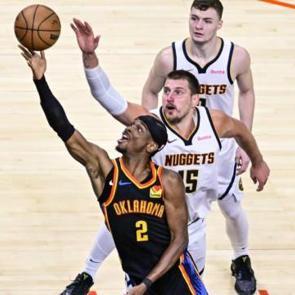 Oklahoma City, Denver'i sahadan sildi! 45 sayı farkla seriyi eşitlediler