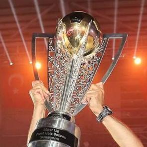 S&uuml;per Lig'e y&uuml;kselen ikinci takım belli 'gibi': Efsane geri d&ouml;n&uuml;yor