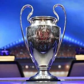 Şampiyonlar Ligi&rsquo;nde dev final! Hakan &Ccedil;alhanoğlu tarihe ge&ccedil;ecek