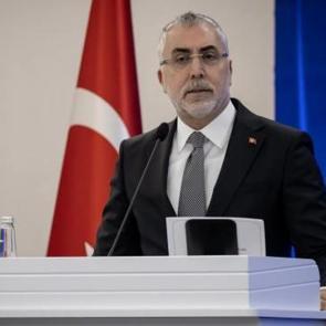 Bakan Işıkhan'dan asgari ücrete ara zam ve ev kadınlarına emeklilik açıklaması