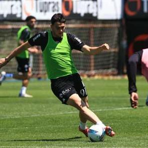 Beşiktaş, Alanyaspor ma&ccedil;ı hazırlıklarını s&uuml;rd&uuml;rd&uuml;