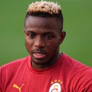 Bir taraftar Osimhen'in U17 ma&ccedil;ını izleyip 10 yıl &ouml;nce Fenerbah&ccedil;e'ye &ouml;nermiş