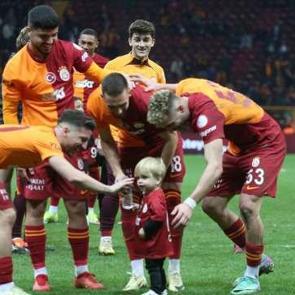 Bu sezon sadece 92 dakika oynadı: Bundesliga'ya gidiyor