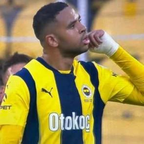 Fenerbah&ccedil;e'de tepkilere dayanamayan yıldız isim, ayrılık kararı aldı