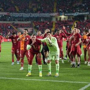 Galatasaray'dan T&uuml;rkiye Kupası&rsquo;nda 19. zafer
