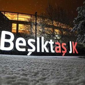 Dev final i&ccedil;in T&uuml;praş Stadyumu se&ccedil;ildi: İstanbul yine futbolun merkezi