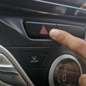 Neredeyse t&uuml;m otomobillerde var! Kimse ne işe yaradığını bilmiyor...