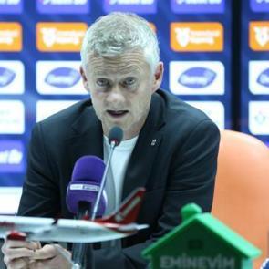 Solskjaer'den T&uuml;rk futbolu hakkında olay s&ouml;zler: Oynamadığım i&ccedil;in şanslıyım