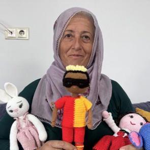 Tarlada saban, evde &ouml;rg&uuml;: Neslihan teyzeden Osimhen'e anlamlı hediye