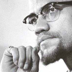 Yüz yaşında! Malcolm X için beş kitap