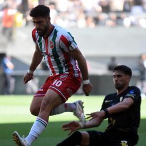 15 milyon TL prim a&ccedil;ıklanmıştı: Finali g&ouml;remeden elenince taraftar &ccedil;ıldırdı