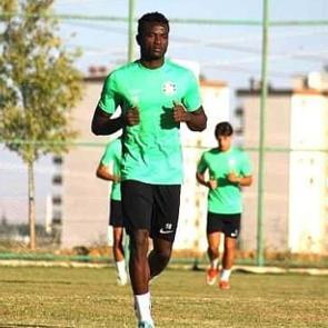 1. Lig'in 'Osimhen'i Fenerbah&ccedil;e'ye doğru: 'Korkudan a&ccedil;ıklayamıyorlar'