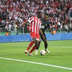 Bandırmaspor deplasmanda avantajı cebine koydu: Finalin kapısını araladılar