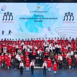 Cumhurbaşkanlığı Çocuk Orkestrası 23 Nisan coşkusu, Muud’da müzikseverlerle buluştu