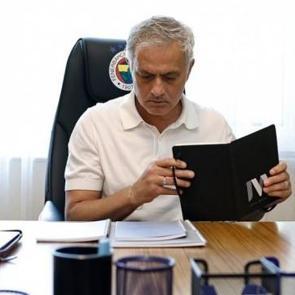 Mourinho'nun yerine s&uuml;rpriz aday! Beşiktaş'ta yardımcılık yapmıştı