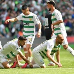 S&uuml;per Lig'in efsane takımı 3. Lig'de tarih yazdı! 