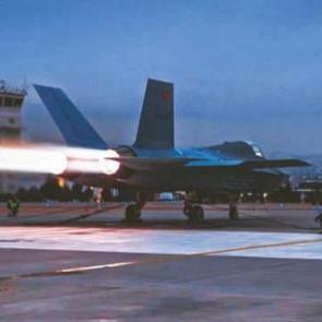 Tusaş'tan KAAN paylaşımı! Gökyüzüne yazılmış sevdanın izindeyiz