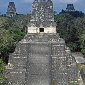 Sadece Mart ve Mayıs aylarında ulaşılabiliyor! İçinde insan kemikleri bulundu!