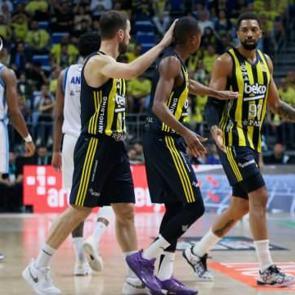 Fenerbah&ccedil;e Beko seride 1-0 &ouml;ne ge&ccedil;ti