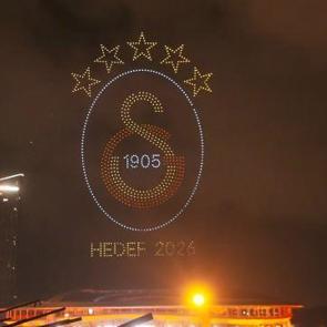 Galatasaray şampiyonluğunu kutladı! Dron şov damga vurdu