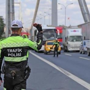 İstanbullular dikkat! Trafiğe kapatılacak yollar a&ccedil;ıklandı