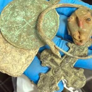 Kapıkule'de TIR'da 12 bin 770 parça tarihi eser ele geçirildi