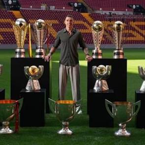 Muslera'nın yeni adresi i&ccedil;in resmi a&ccedil;ıklama!