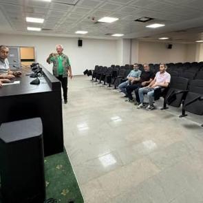 S&uuml;per Lig efsanesi hi&ccedil; olmadığı kadar yalnız: Sadece 3 kişi salona geldi