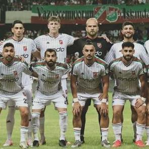 113 yıllık &ccedil;ınarda yol ayrımı: Sezona mal olan mağlubiyet cezasız kalmadı